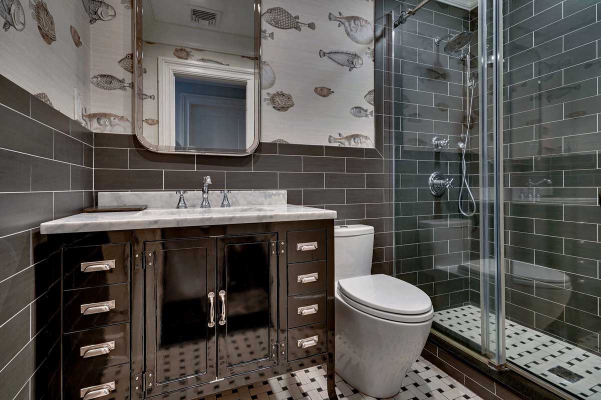 Tribeca bathroom renovation by Sguera Architecture PLLC, Leo Sguera architect Manhattan.